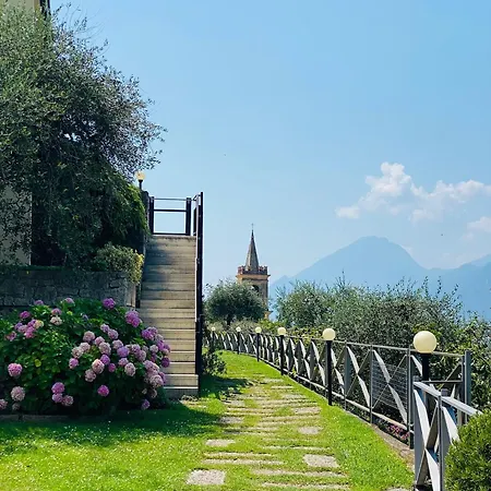 Lägenhet Welcome Traveller Charm Montees Brenzone sul Garda